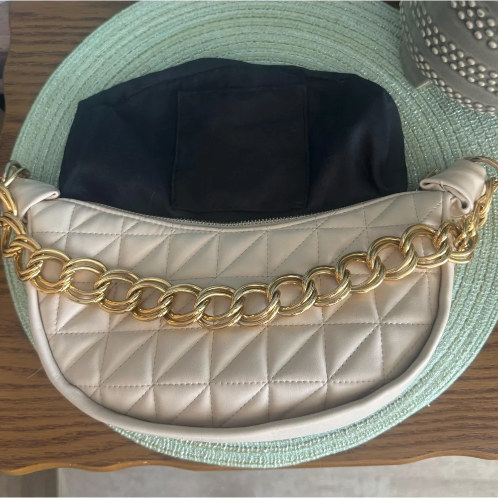 Forever 21 Quilted Cream Color Shoulder Bag - Picture 8 of 14